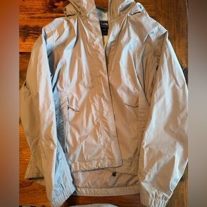 🌟 The North Face 🌟 rain jacket